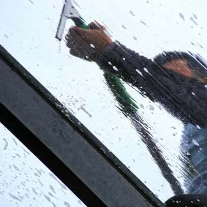 Cleaning conservatory glass